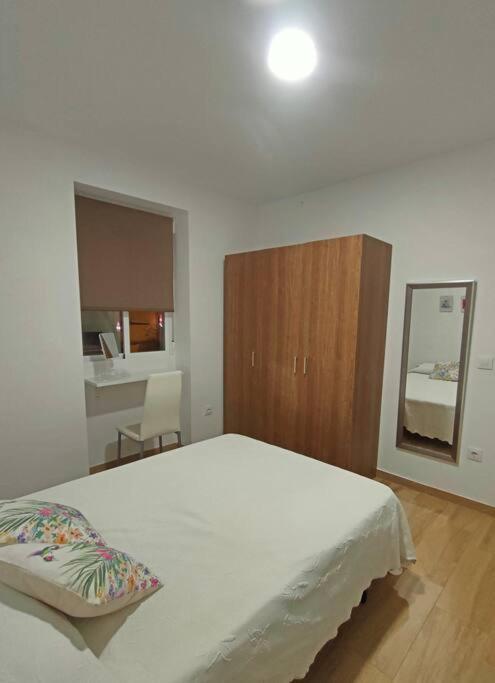 Apartamento Acerota, Con Parking Gratuito Kordoba Bagian luar foto